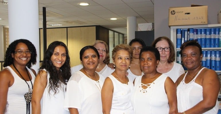 Du blanc pour la Journée Internationale des Droits de la Femme à la mairie