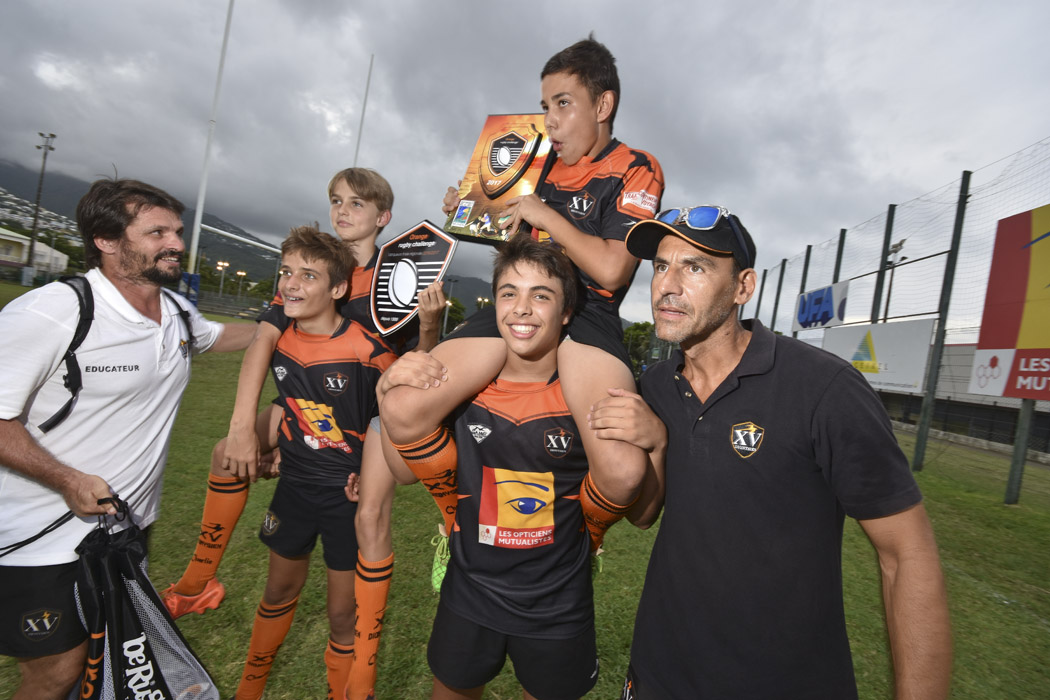 [RETOUR IMAGES] Les jeunes du XV Dionysien remportent l’Orange Rugby Challenge