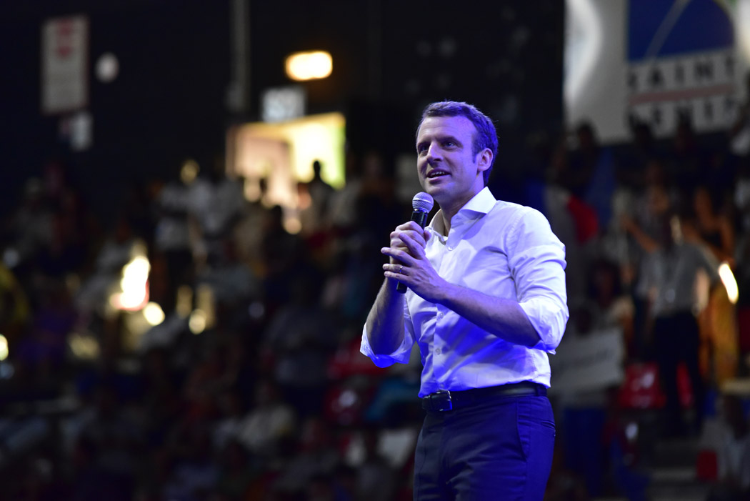 [Retour Images] Le vrai-faux meeting de Macron