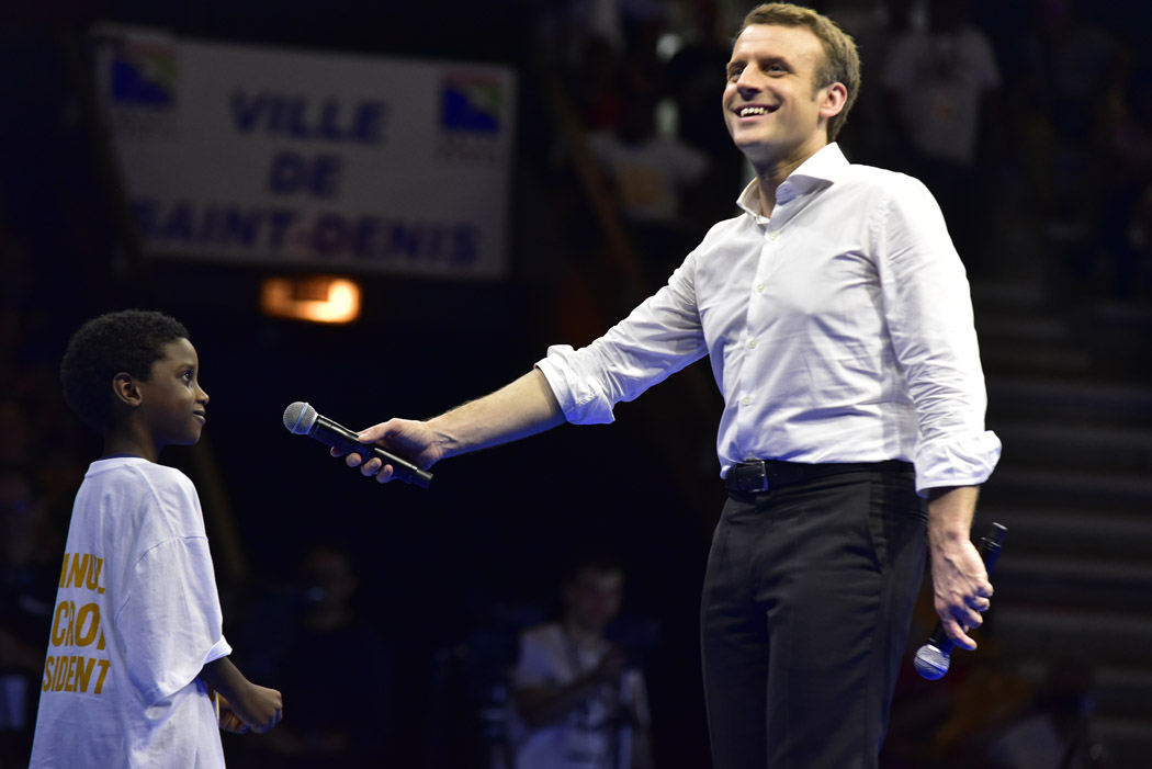 [Retour Images] Le vrai-faux meeting de Macron