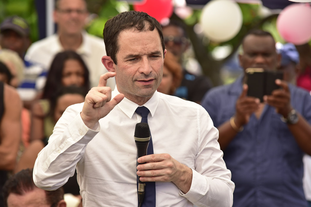 [RETOUR IMAGES/LIVE VIDEO] Benoît Hamon en mode pique-nique à l'Étang du Gol