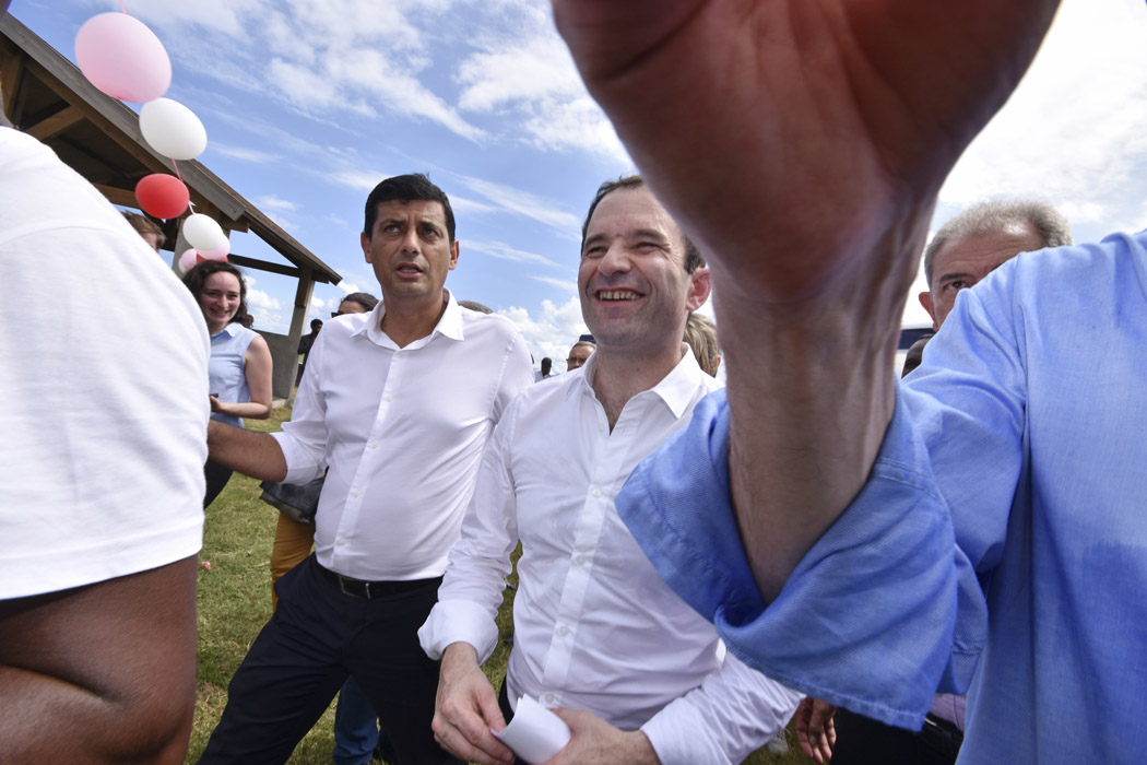 [RETOUR IMAGES/LIVE VIDEO] Benoît Hamon en mode pique-nique à l'Étang du Gol