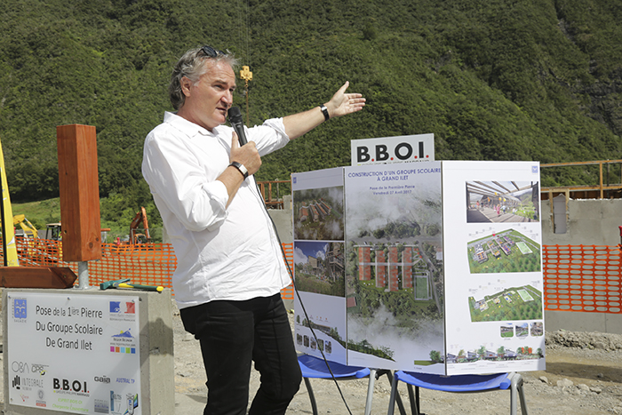 PRR : Pose de la 1ère pierre de l’école de Grand Ilet à Salazie