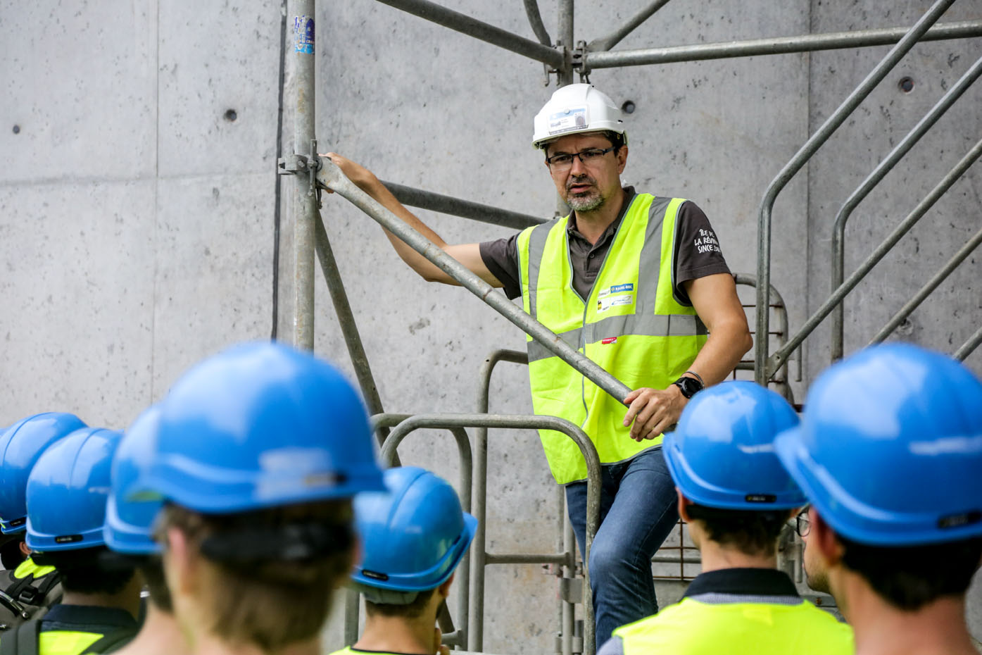 Retour en images : visite de la Nouvelle Route du Littoral par les étudiants au Centre des Hautes Etudes de la Construction