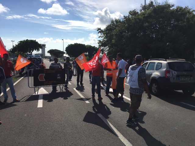Barrage filtrant à Gillot: Les salariés de l'aéroport Roland-Garros en grève 