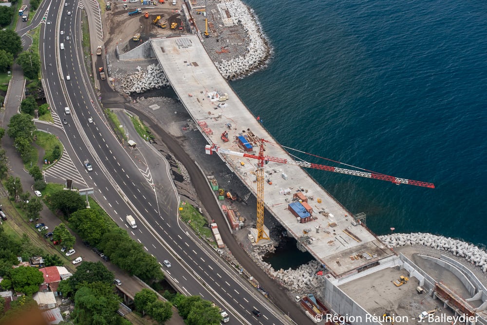 Retour en images : La Nouvelle Route du Littoral vue du ciel