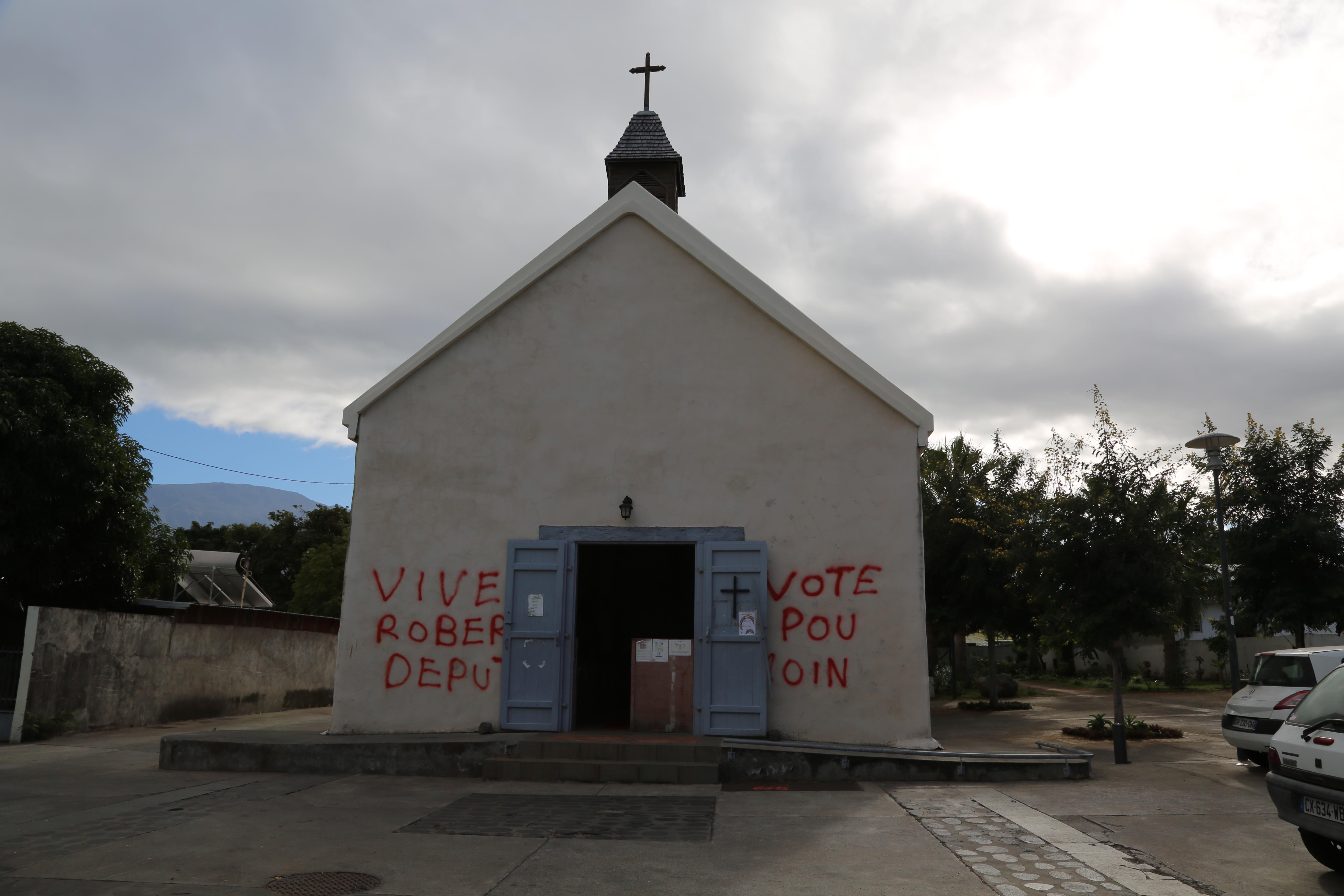 Saint-Louis : La Chapelle du Rosaire taguée