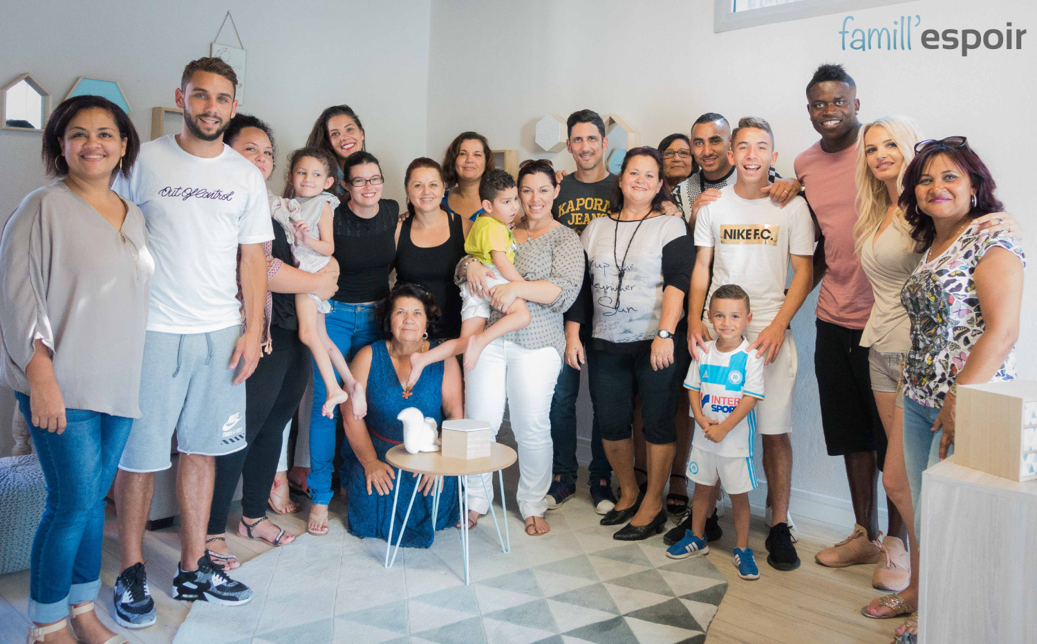 Dimitri Payet donne le sourire à des enfants handicapés