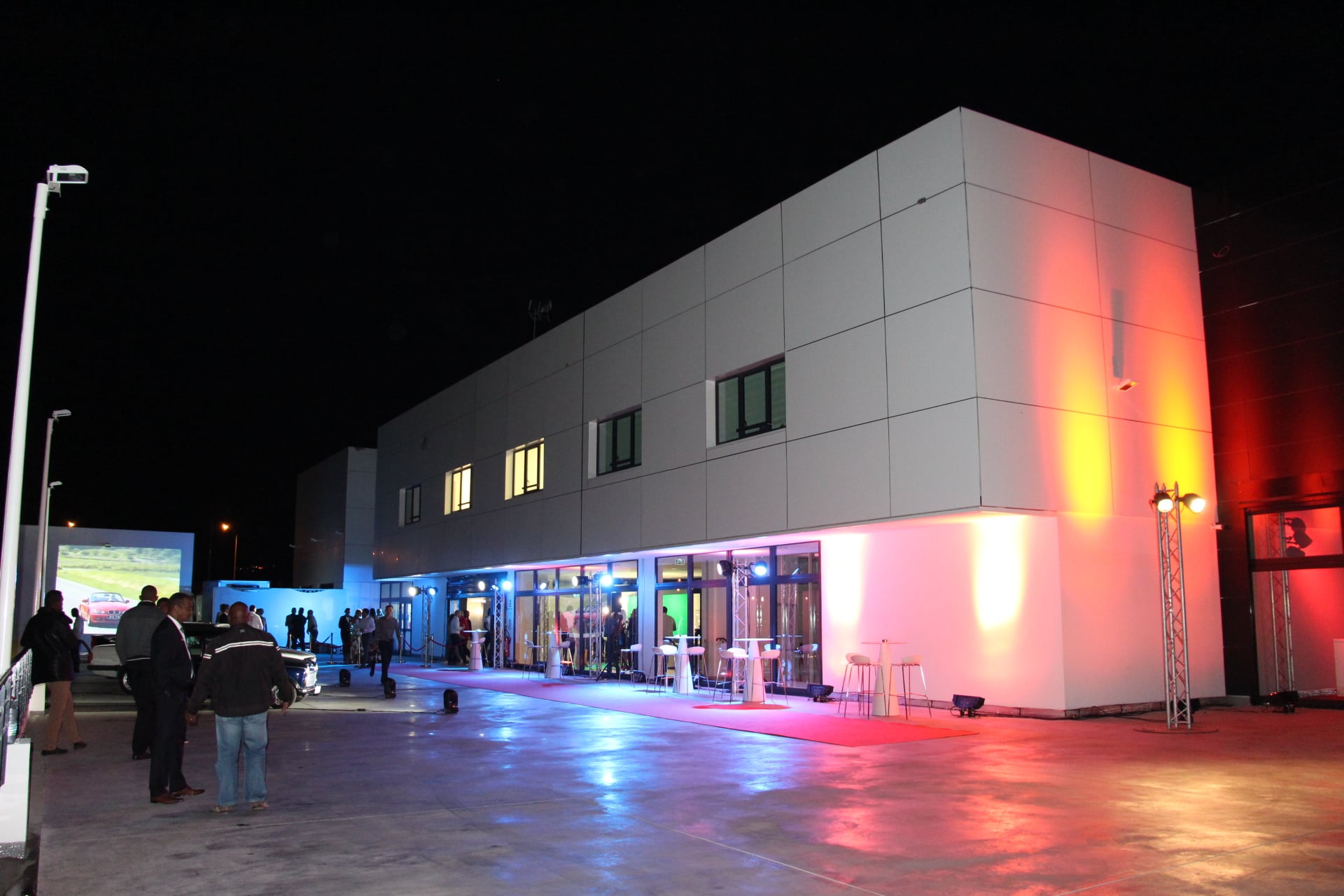 La Cinor présente à l'inauguration du nouveau showroom de BMW