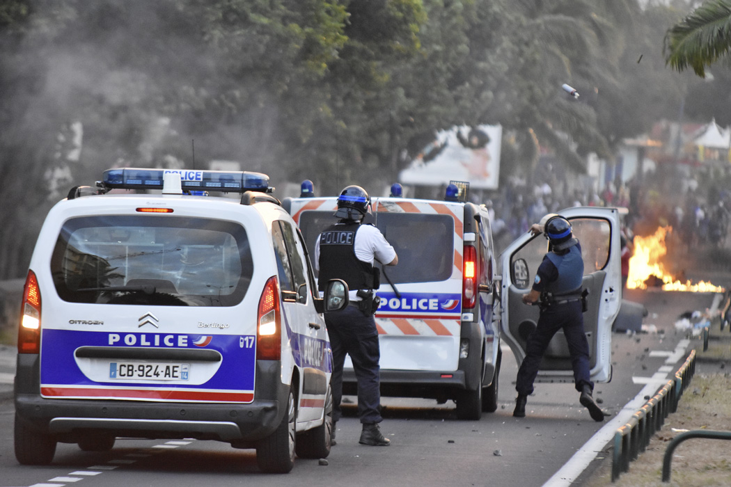 [Photos] Chaudron: Les forces de l'ordre reculent devant les manifestants