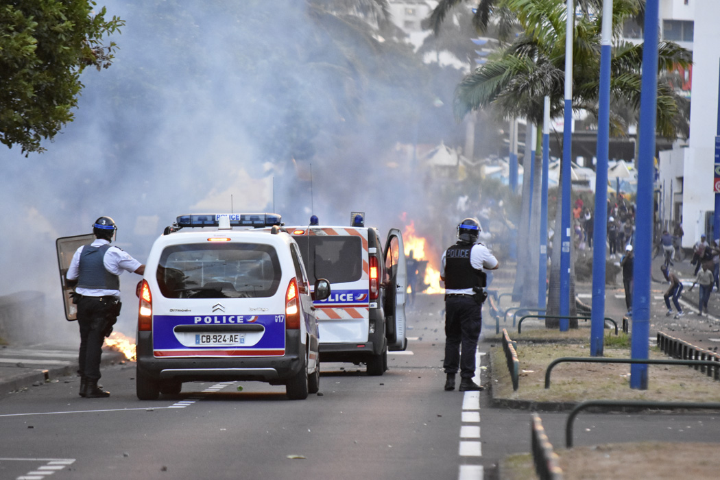[Photos] Chaudron: Les forces de l'ordre reculent devant les manifestants