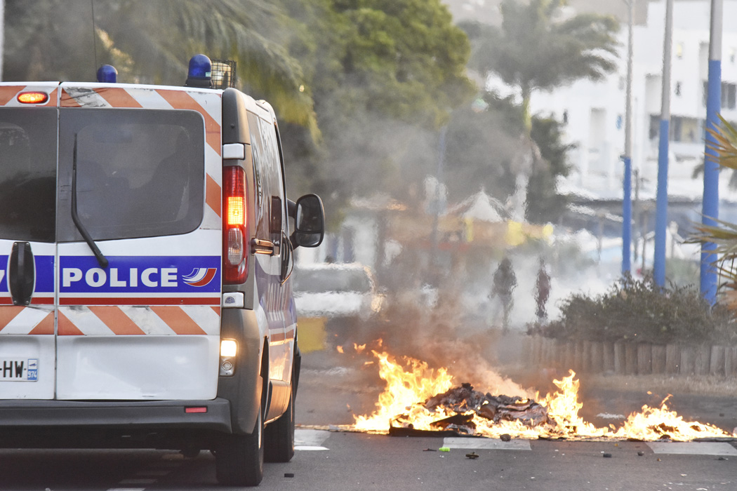 [Photos] Chaudron: Les forces de l'ordre reculent devant les manifestants