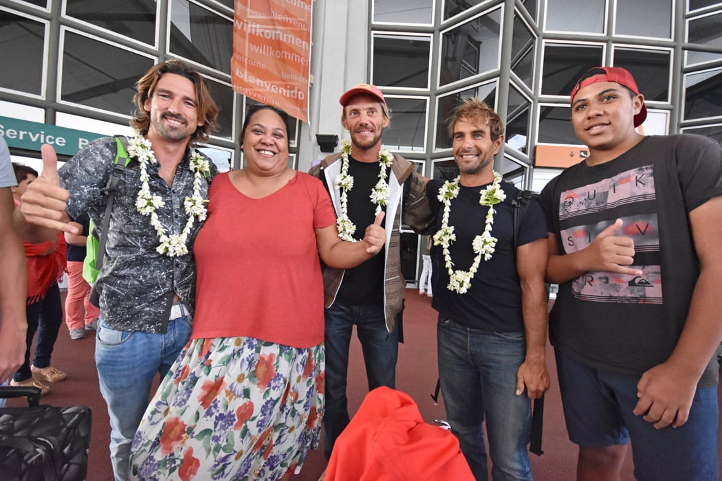 Paddleboard à Hawaï: Les champions du monde de retour à La Réunion