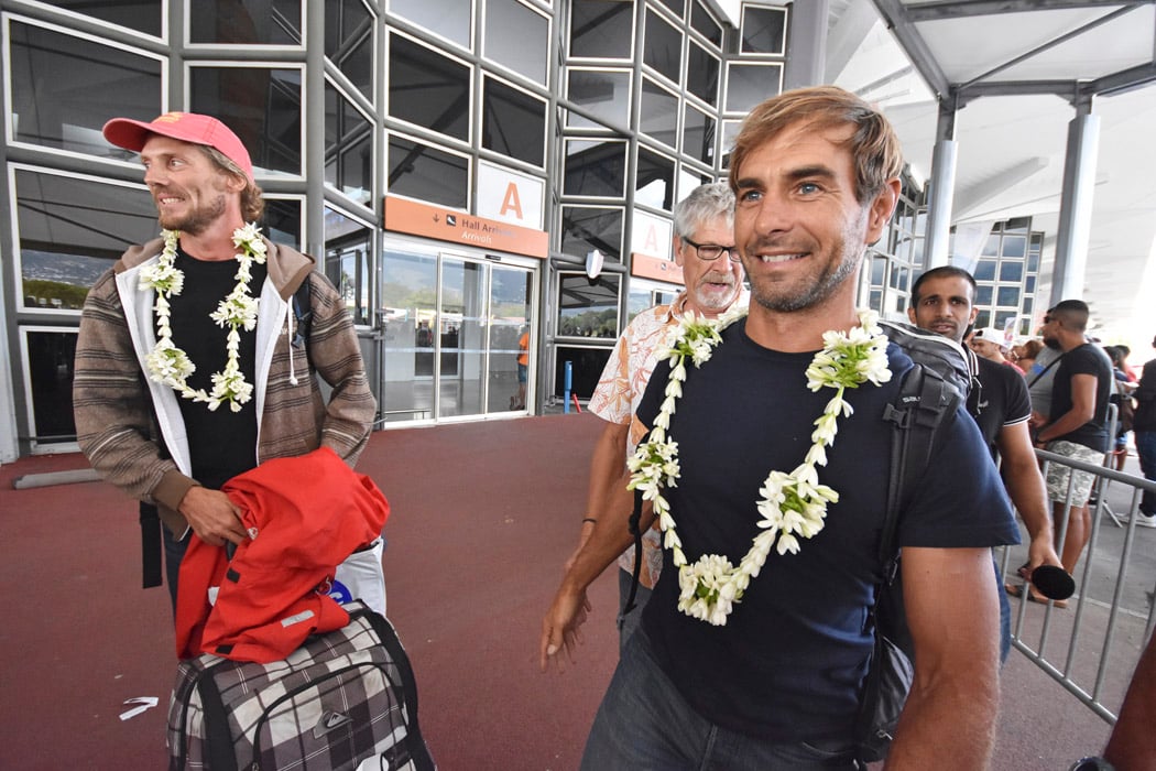 Paddleboard à Hawaï: Les champions du monde de retour à La Réunion