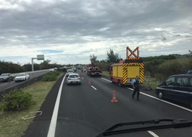 Accident spectaculaire sur la quatre-voies de l'Etang-Salé