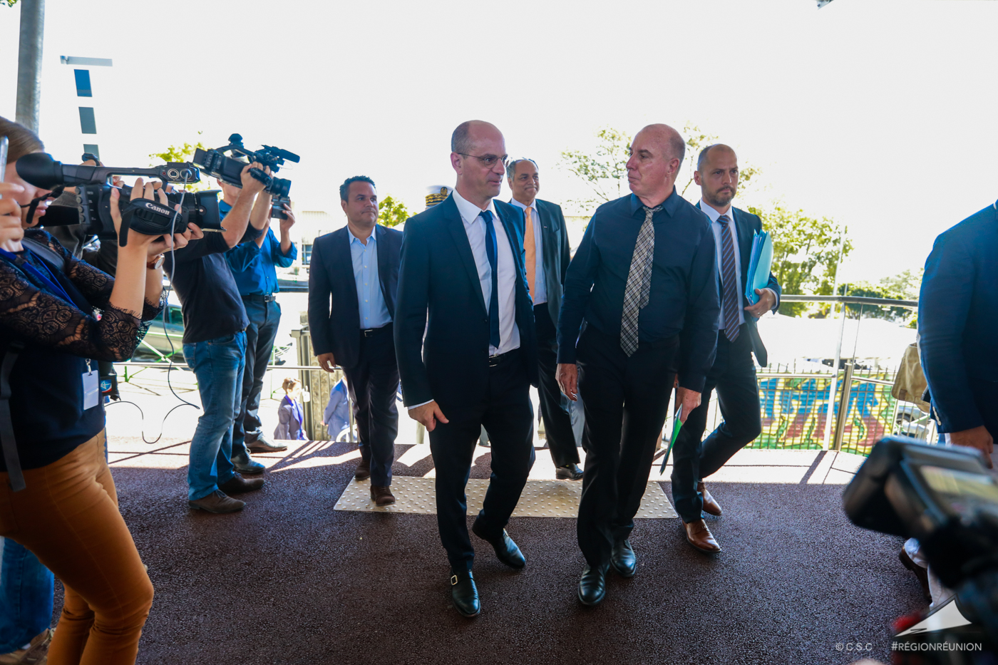 Retour en images : Visite du Lycée de Bellepierre par le Ministre de l'Éducation Nationale