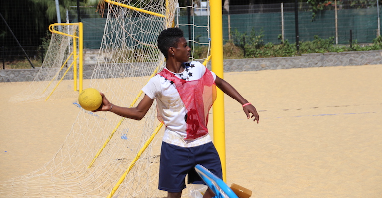 Rencontres sportives sur le terrain de Beach Soccer