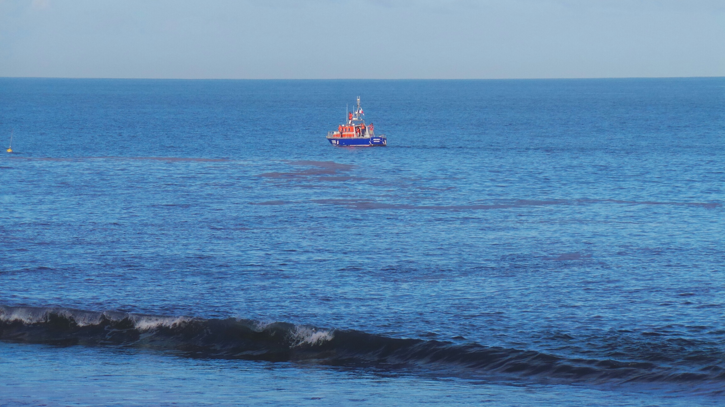 Homme happé par une vague au Port : Les recherches reprennent ce lundi matin