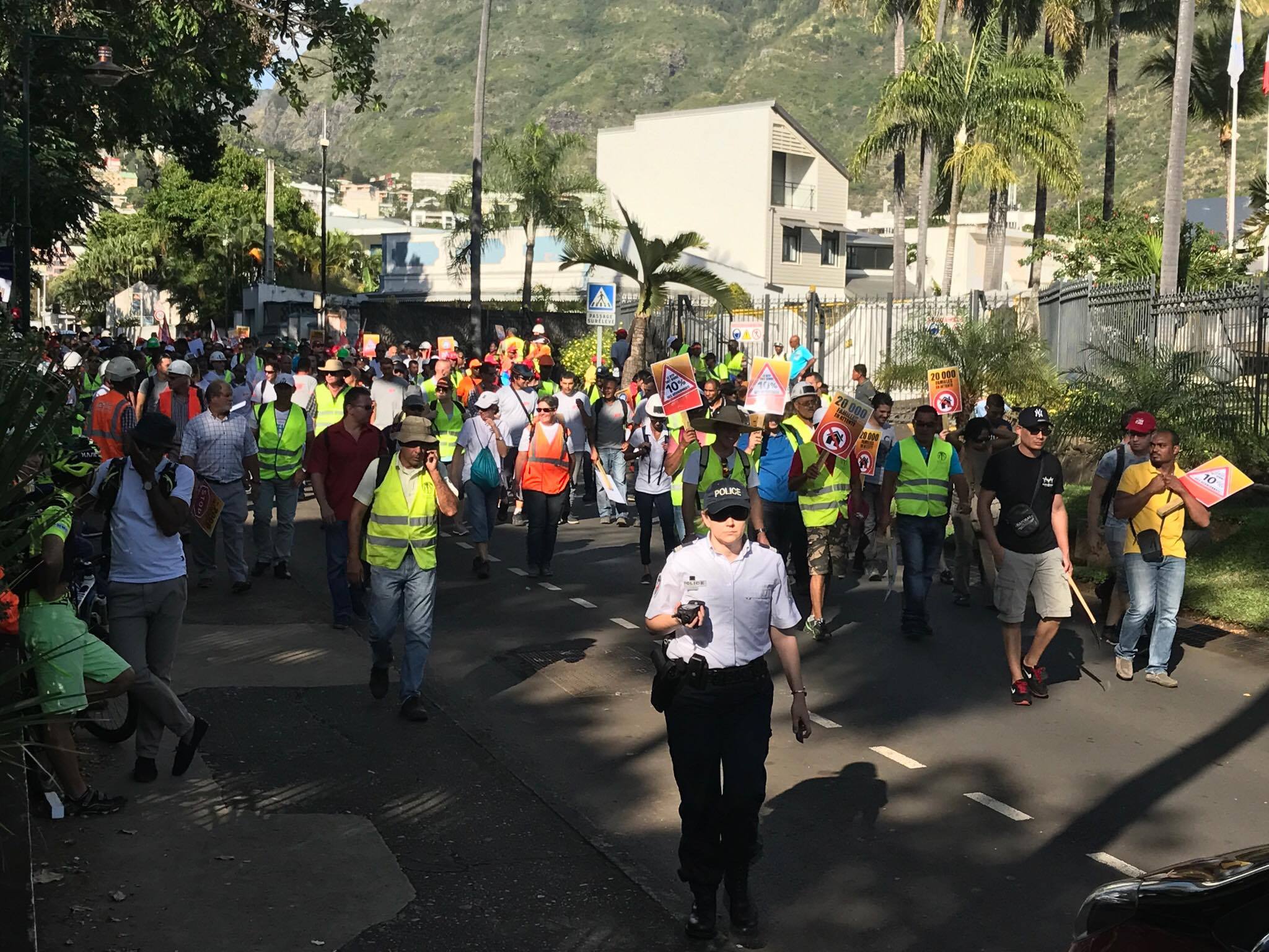 [EN DIRECT] Le BTP dans la rue