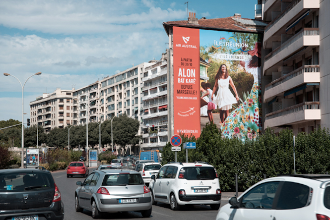 IRT: Nouvelle campagne d'affichage pour L'île intense