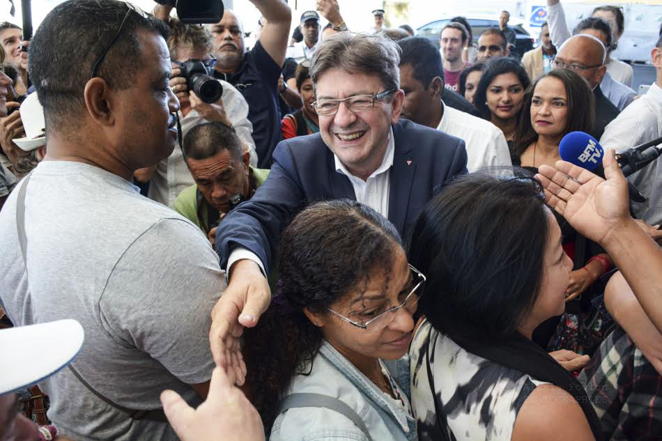 Retour en images sur l'arrivée de Jean-Luc Mélenchon à La Réunion