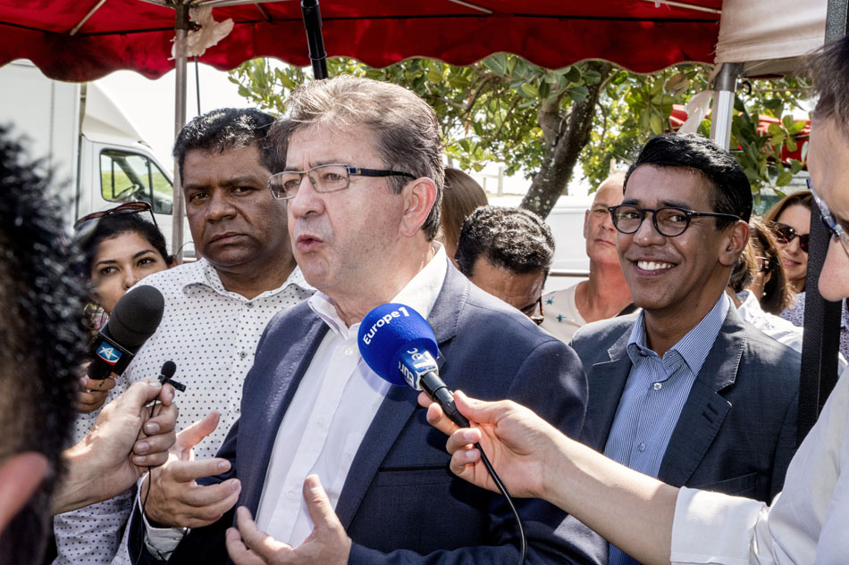 [RETOUR IMAGES] Du bon temps pour Jean-Luc Mélenchon au marché de Ste-Marie