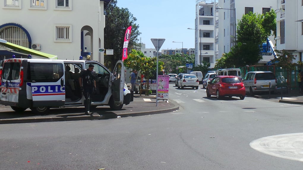 Passager renversé par un bus: Un nouveau rassemblement de protestation aux Camélias