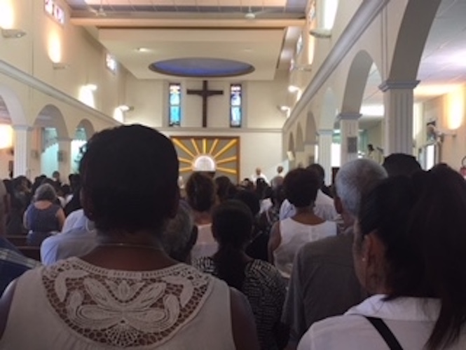 Accident mortel à St-André: Plusieurs centaines de personnes rendent hommage à Alicia
