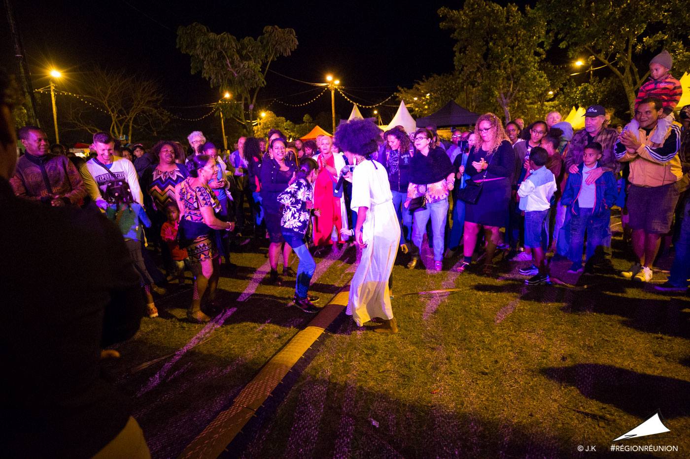 Fête du Maloya : L’ambiance au Colosse
