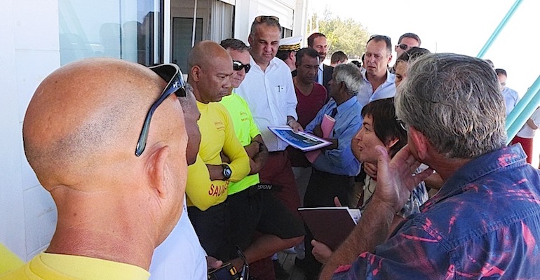 A L’Hermitage, Annick Girardin aborde la crise requin