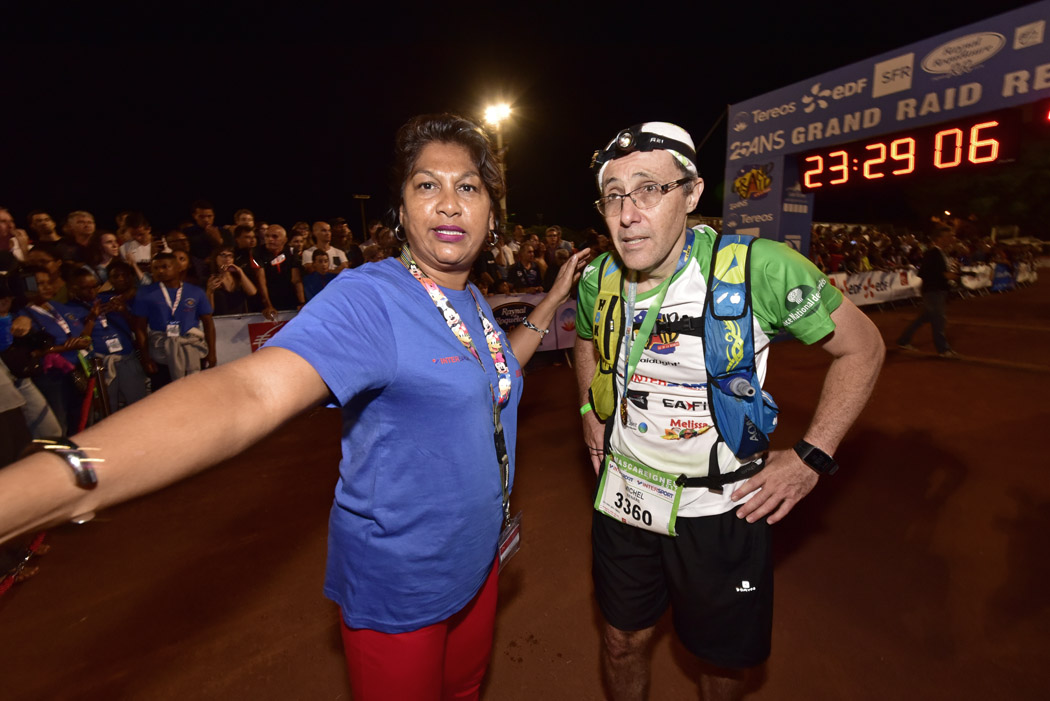 L'arrivée des derniers coureurs de la Mascareignes en images