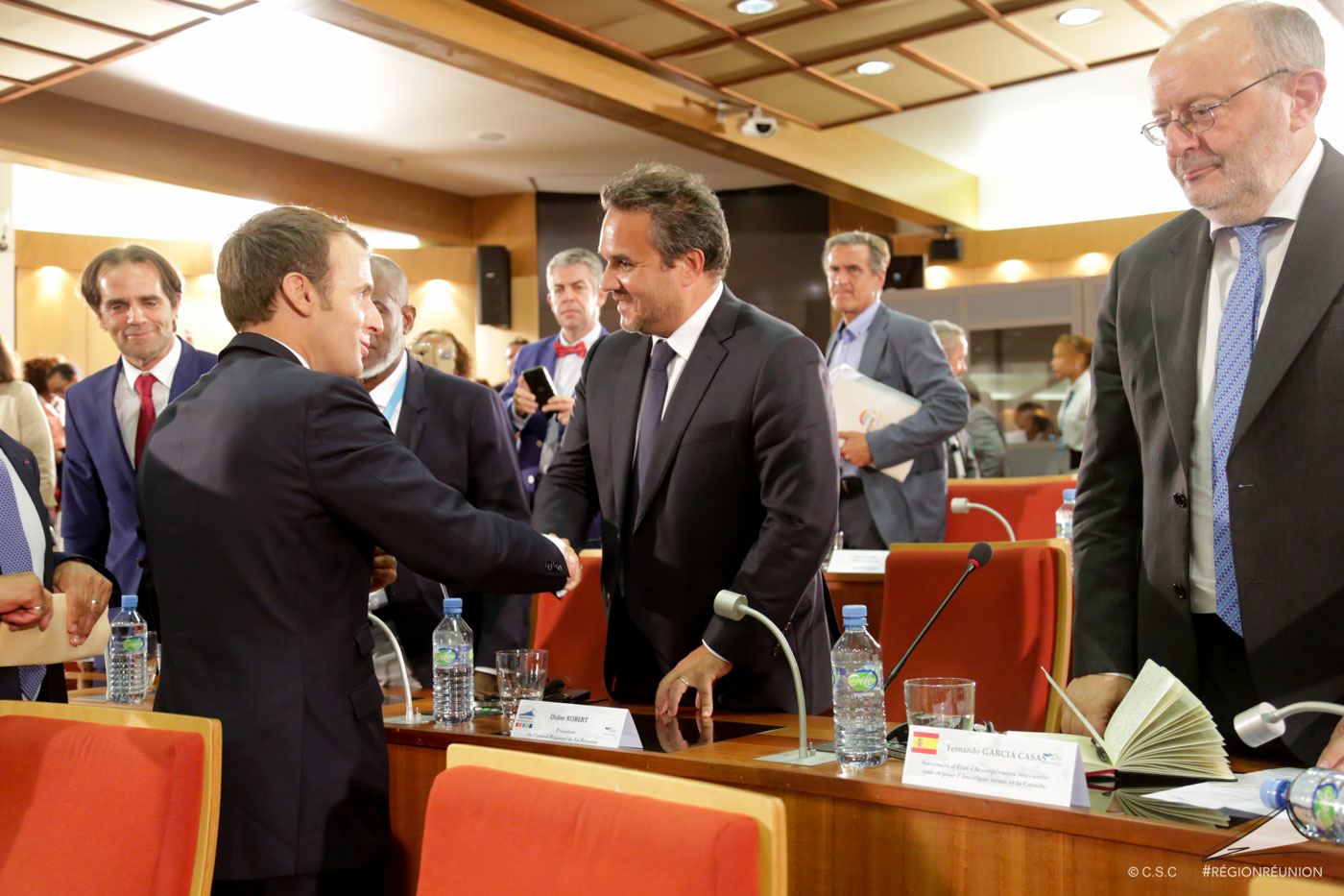 RUP : Didier Robert, Jean-Claude Junker, Emmanuel Macron, présents à la clôture de la 22ème conférence