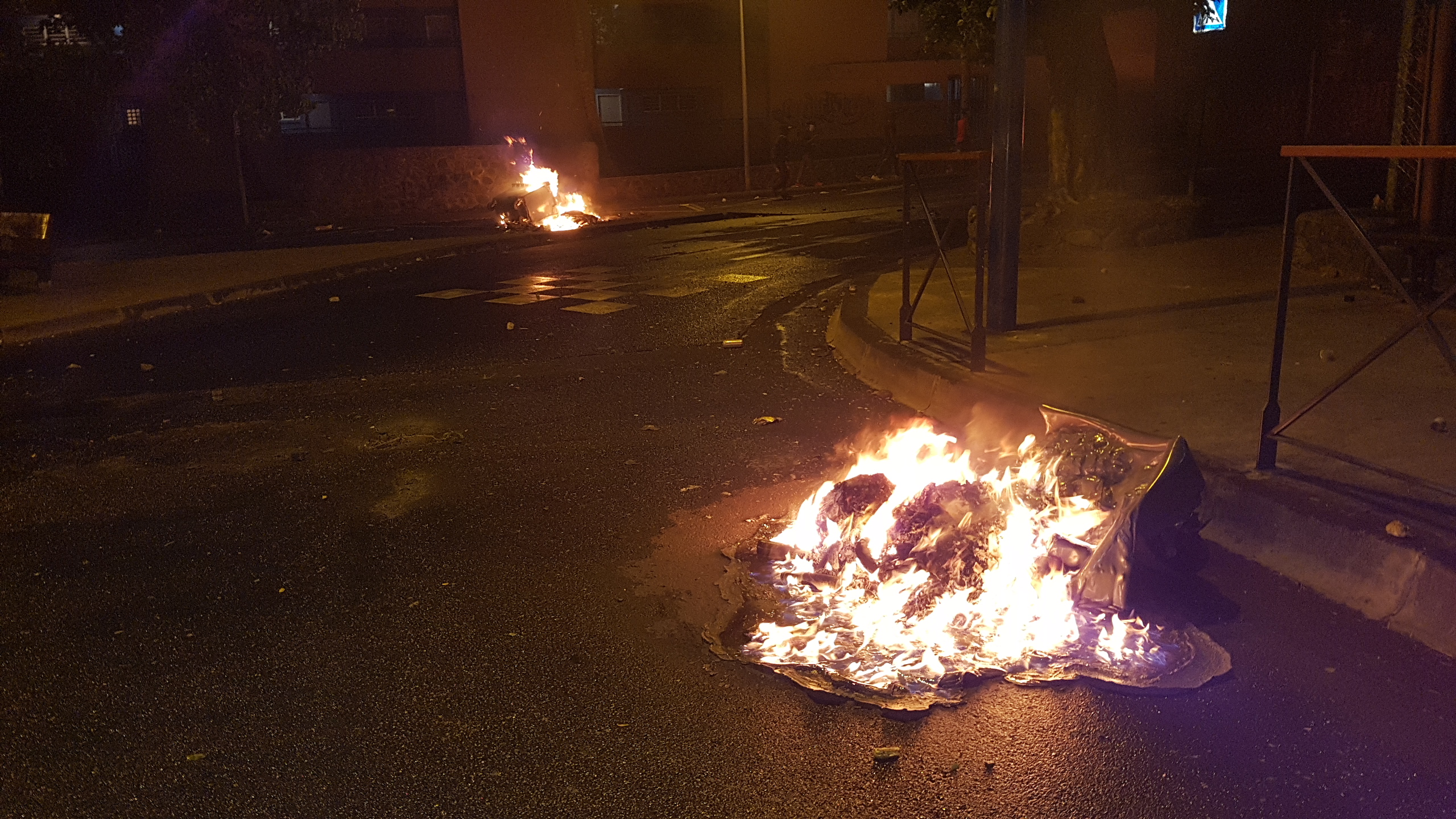 Troubles à l'ordre public et feux de poubelles au Chaudron et à Ste-Marie