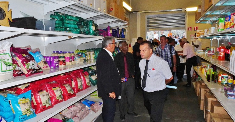 La Saline: Une épicerie sociale pour les familles nécessiteuses