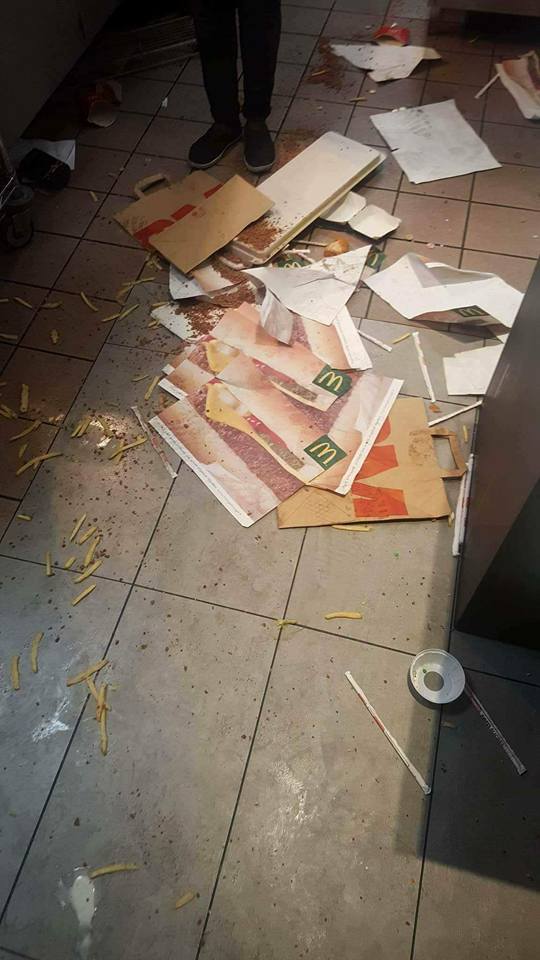 Le Port : Les casseurs pillent le McDonald's