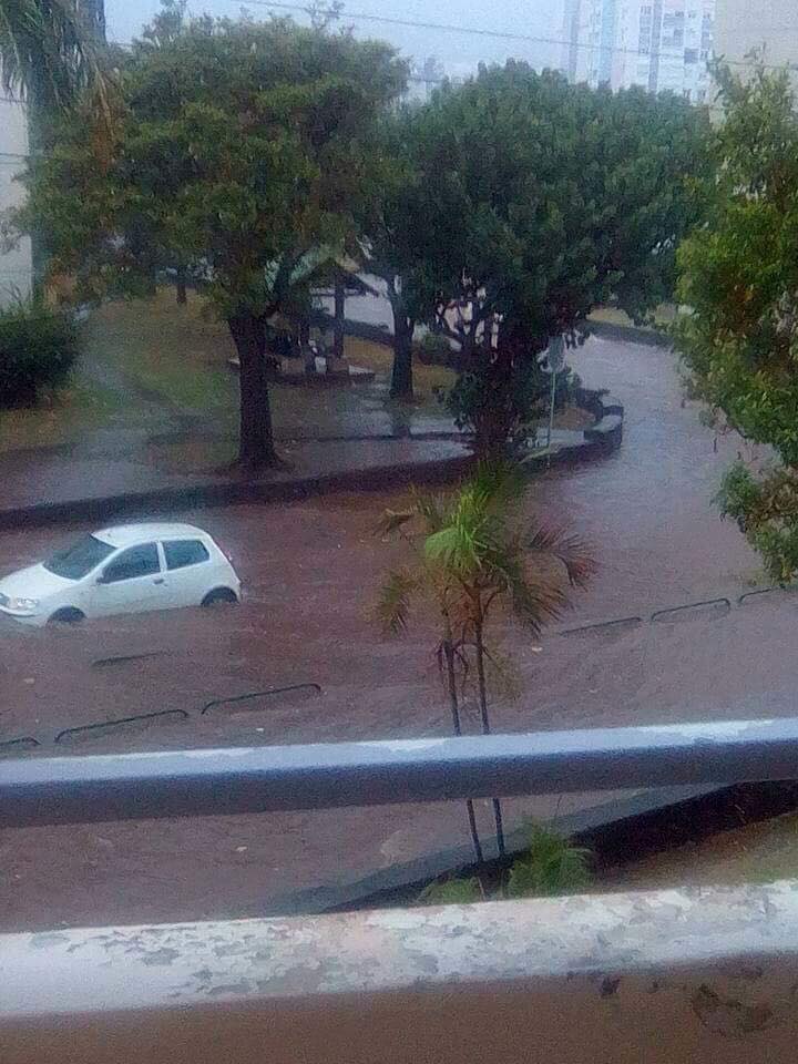 A quand un rodéo en jet skis dans les rues du Chaudron?