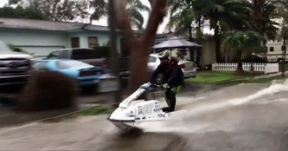 A quand un rodéo en jet skis dans les rues du Chaudron?