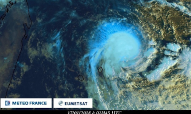 Berguitta à 515 km de nos côtes, le cyclone continue d'avancer à 9 km/h