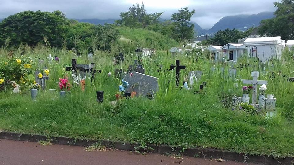 St-Denis : Le cimetière de Prima laissé à l'abandon ?