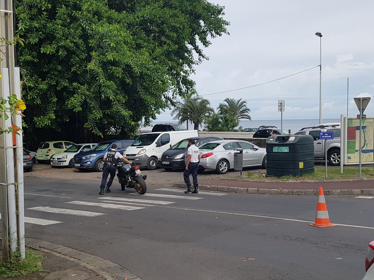 [PHOTOS] St-Denis : Collision entre un 4x4 et une moto 