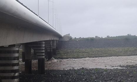 Cyclone Dumazile : Au plus près de la Rivière des Galets