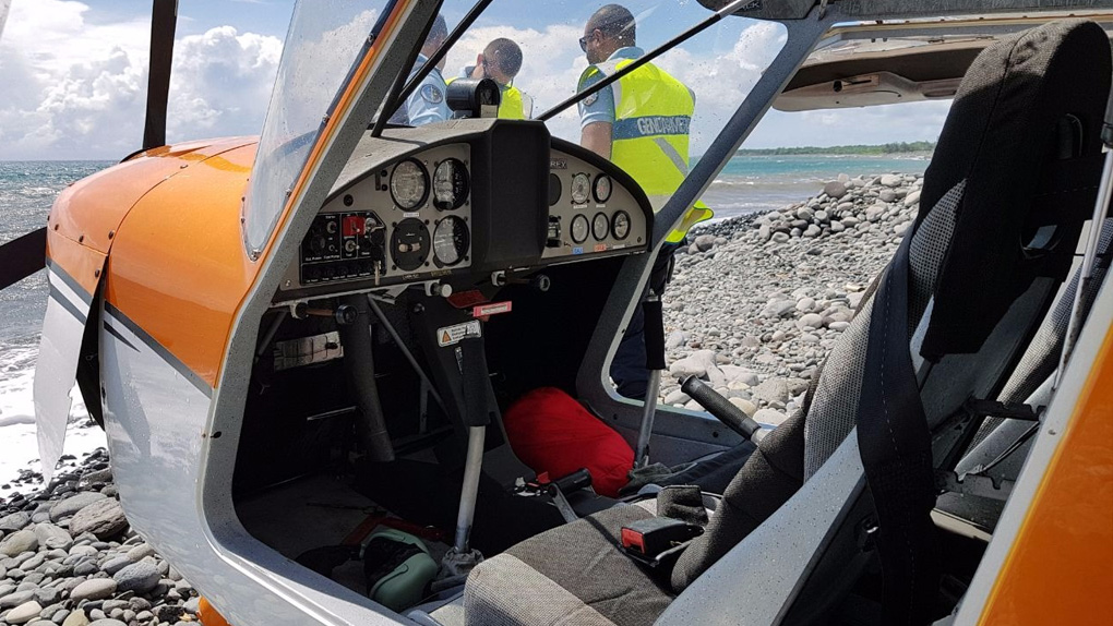 St-Denis : Un ULM atterrit d'urgence sur le front de mer