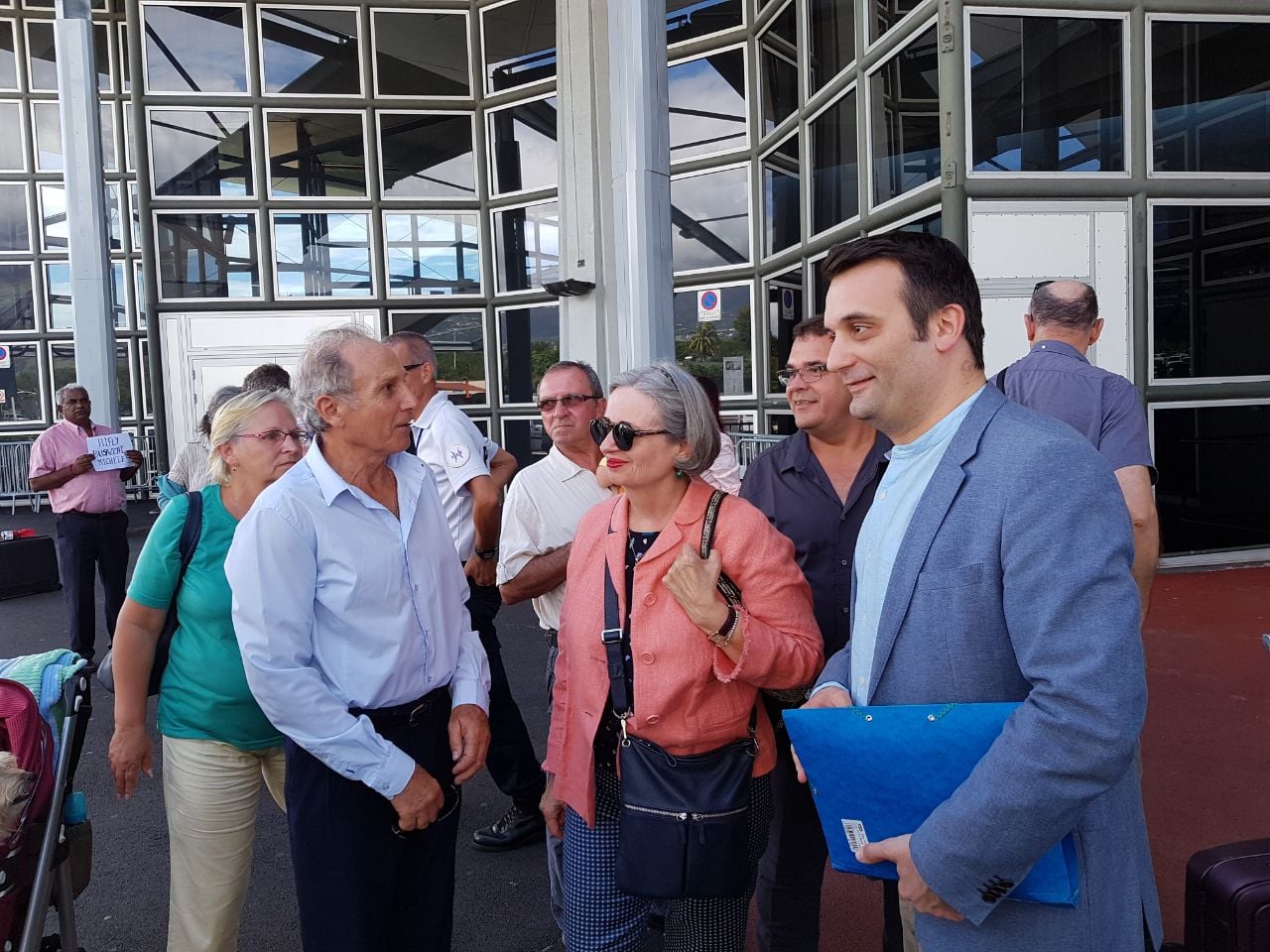 Florian Philippot est arrivé à La Réunion