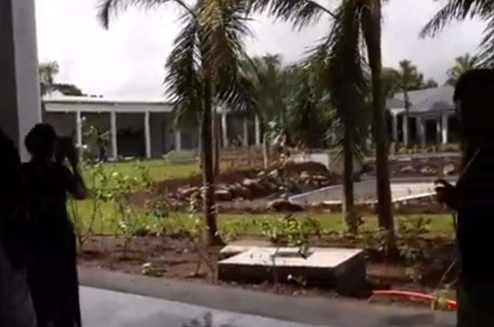 Apavou inaugure un centre commercial à Maurice