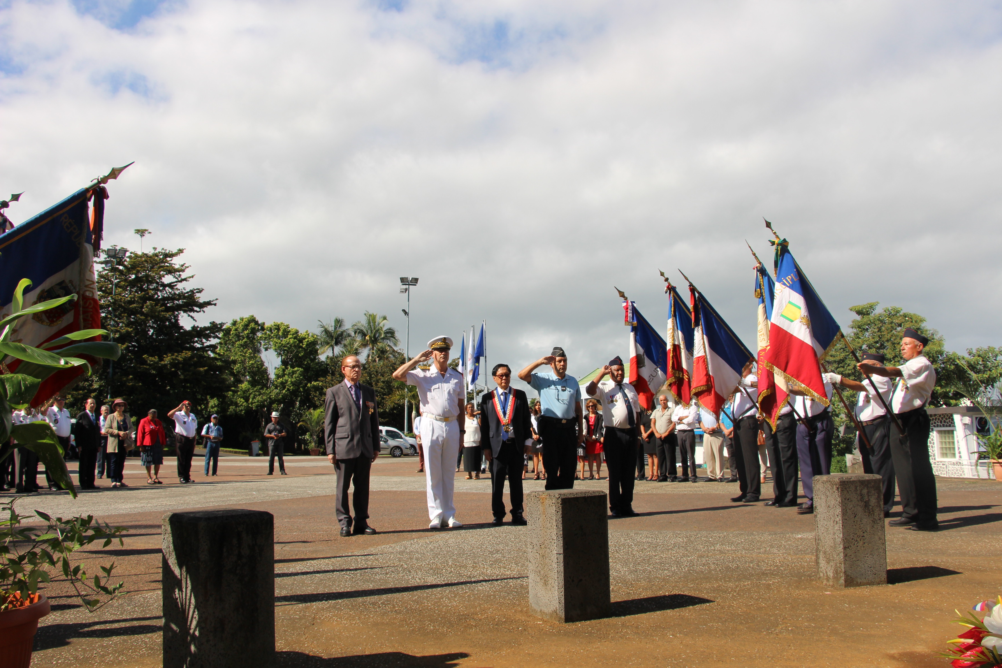 Hommage aux victimes et héros de la Déportation