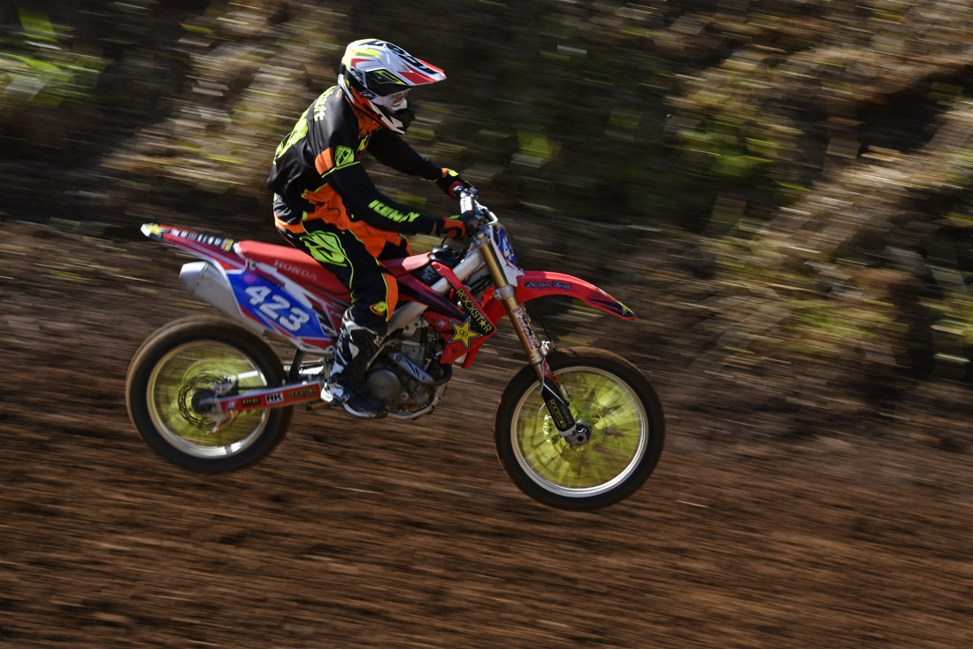 Retour en images sur le 6ème Motocross by MX Bras Panon
