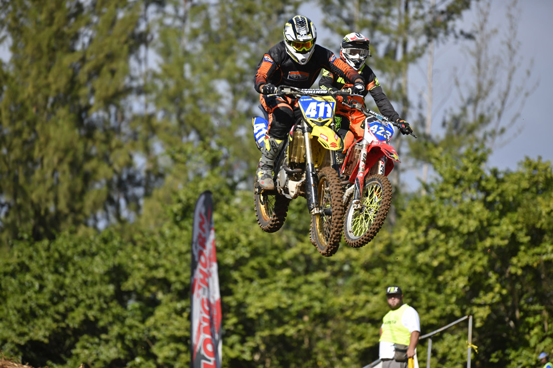 Retour en images sur le 6ème Motocross by MX Bras Panon