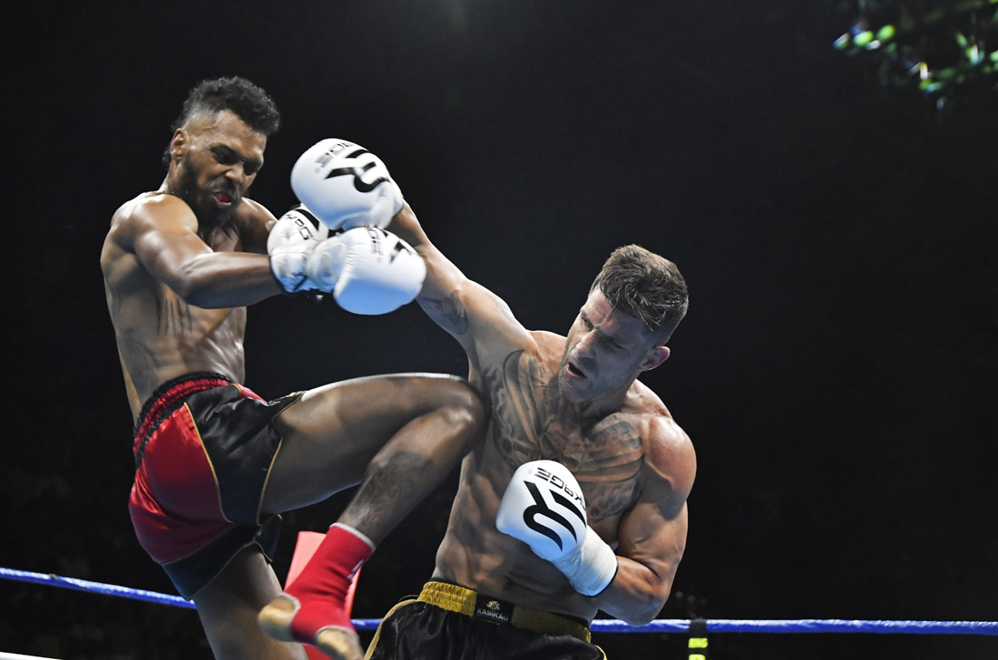 [PHOTOS/VIDEOS] Xtrem Fight Dionysien: Le public en a pris plein les yeux !