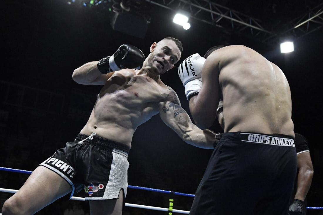 [PHOTOS/VIDEOS] Xtrem Fight Dionysien: Le public en a pris plein les yeux !