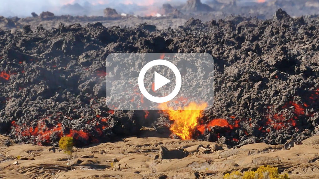 [VIDEO] L'éruption du 13 juillet en (sublimes) images